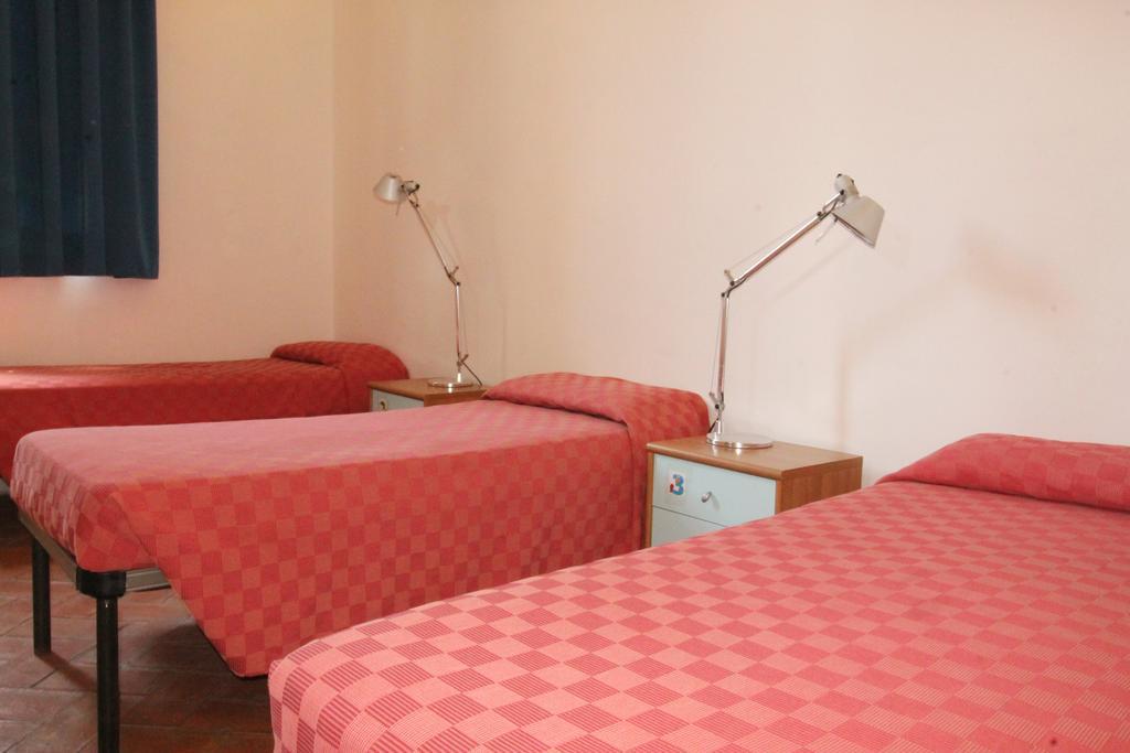 Orsa Maggiore Hostel For Women Only Rome Exterior photo